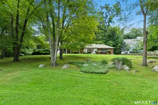 69 Brookhollow Ln, Stamford, CT 06902 - Photo 2