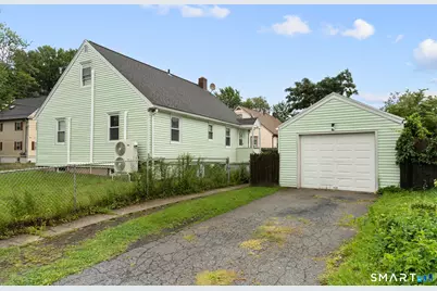 620 Granfield Avenue, Bridgeport, CT 06610 - Photo 38
