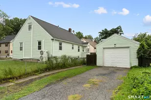 620 Granfield Ave, Bridgeport, CT 06610 - Photo 38