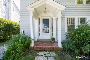 12 Roosevelt Rd, Westport, CT 06880 - Photo 2