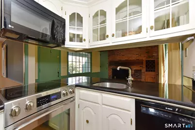 24 Coleman Road, Glastonbury, CT 06033 - Photo 10
