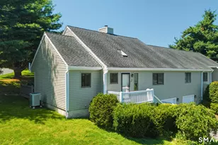 20 Cannon Ridge Dr, Watertown, CT 06795 - Photo 2