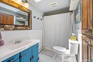 26 Buckingham St, Bristol, CT 06010 - Photo 16