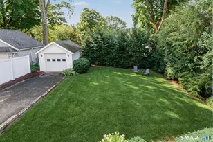60 Middlesex Rd, Darien, CT 06820 - Photo 30