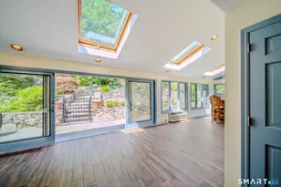 237 Chestnut Hill Rd, Stamford, CT 06903 - Photo 6