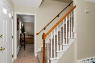 31 Broadleaf Cir, Suffield, CT 06093 - Photo 2