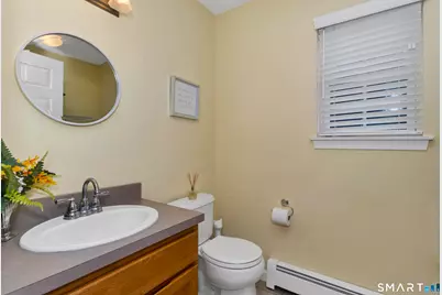 31 Broadleaf Circle, Suffield, CT 06093 - Photo 8