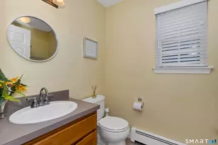 31 Broadleaf Cir, Suffield, CT 06093 - Photo 8