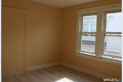 111 Bond Street, Hartford, CT 06114 - Photo 28