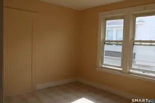 111 Bond St, Hartford, CT 06114 - Photo 28