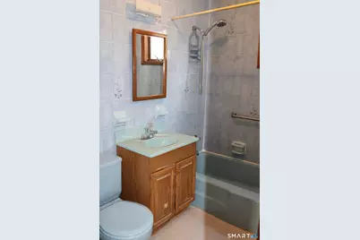 111 Bond Street, Hartford, CT 06114 - Photo 16