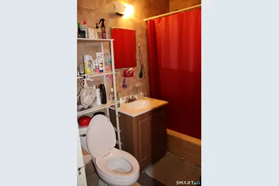 111 Bond Street, Hartford, CT 06114 - Photo 24