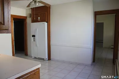 111 Bond Street, Hartford, CT 06114 - Photo 6