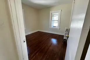 15-17 Beacon St, Hartford, CT 06105 - Photo 8