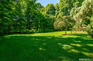 157 Middle River Rd, Danbury, CT 06811 - Photo 32