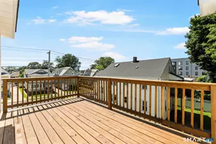 810 Brewster St, Bridgeport, CT 06605 - Photo 30