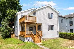 810 Brewster St, Bridgeport, CT 06605 - Photo 2