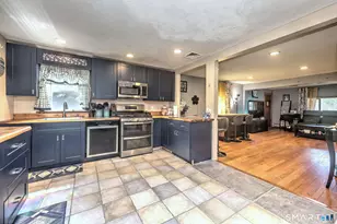 312 Old Point Rd, Milford, CT 06460 - Photo 22
