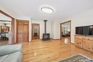 31 Louise Ave, Wolcott, CT 06716 - Photo 12