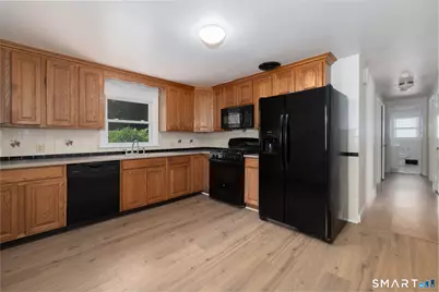 481 Bunker Hill Avenue, Waterbury, CT 06708 - Photo 2