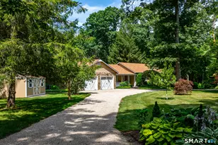 39 Hard Hill Rd, Woodbury, CT 06798 - Photo 2