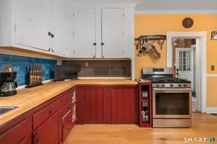 19 Florence St, Putnam, CT 06260 - Photo 4
