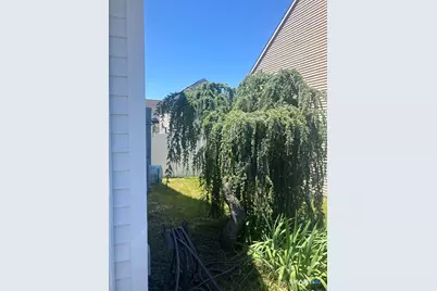 93 Thomas Street, Hamden, CT 06514 - Photo 30