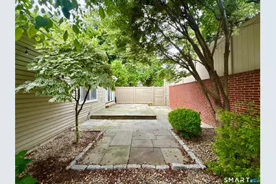 59 Bank Street #59, New Canaan, CT 06840 - Photo 30