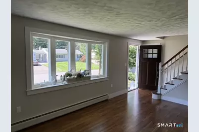 10 Lox Lane, Enfield, CT 06082 - Photo 8