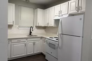 270 High St, Torrington, CT 06790 - Photo 2