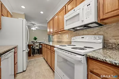 1 Linden Street #A6, Norwalk, CT 06851 - Photo 10
