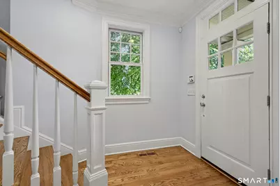 32 Reynolds Place #B, Greenwich, CT 06830 - Photo 2