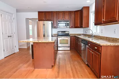65 East Avenue, New Canaan, CT 06840 - Photo 6
