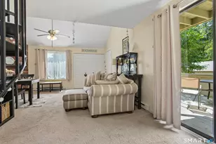 42 Quidnet Ct, Guilford, CT 06437 - Photo 4