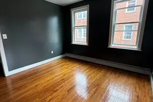 [Address not provided], Hartford, CT 06120 - Photo 4