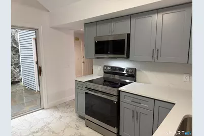 37 Wilton Crest #37, Wilton, CT 06897 - Photo 6