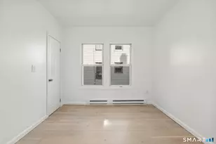 75 Walnut St, Waterbury, CT 06704 - Photo 10