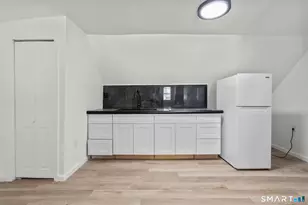 75 Walnut St, Waterbury, CT 06704 - Photo 22