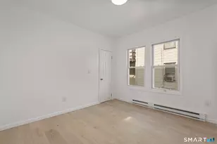 75 Walnut St, Waterbury, CT 06704 - Photo 10