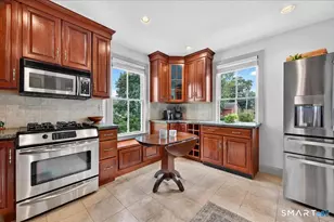 2 Ashby St, Groton, CT 06355 - Photo 8
