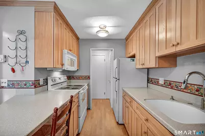 85 River Road #G2, Essex, CT 06426 - Photo 6