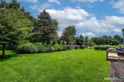 13 Far Horizons Drive, Bethel, CT 06801 - Photo 32