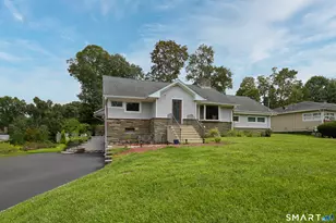 1374 Huntington Turnpike, Trumbull, CT 06611 - Photo 2
