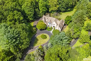 10 Weddington Ln, Weston, CT 06883 - Photo 2
