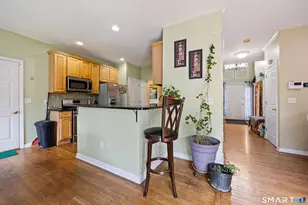 48 Chatfield Dr, West Hartford, CT 06110 - Photo 8