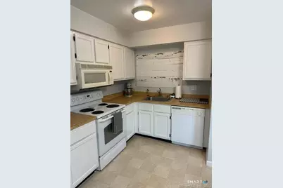 142 Aspetuck Village #142, New Milford, CT 06776 - Photo 4