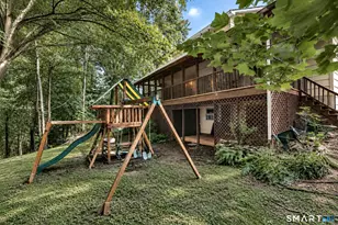 23 Rodia Ridge Rd, Shelton, CT 06484 - Photo 2