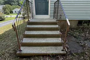 106 Deerfield Ridge Dr, Groton, CT 06355 - Photo 6