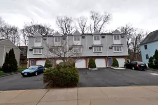 63 Hicks St, Meriden, CT 06450 - Photo 2