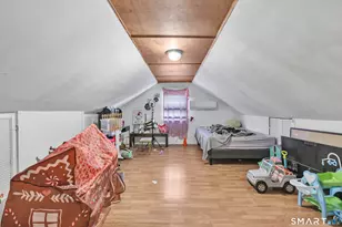 17 Reynolds Ave, Stamford, CT 06905 - Photo 34
